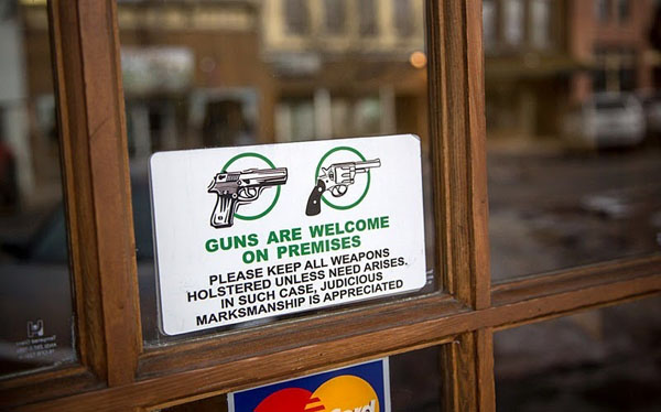 ร้านอาหารมะกันพกปืนได้